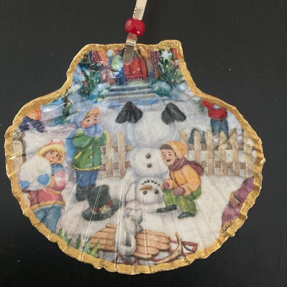 Handmade Snowman Christmas Ornament - Decoupaged Scallop Shell - Picture 1 of 4